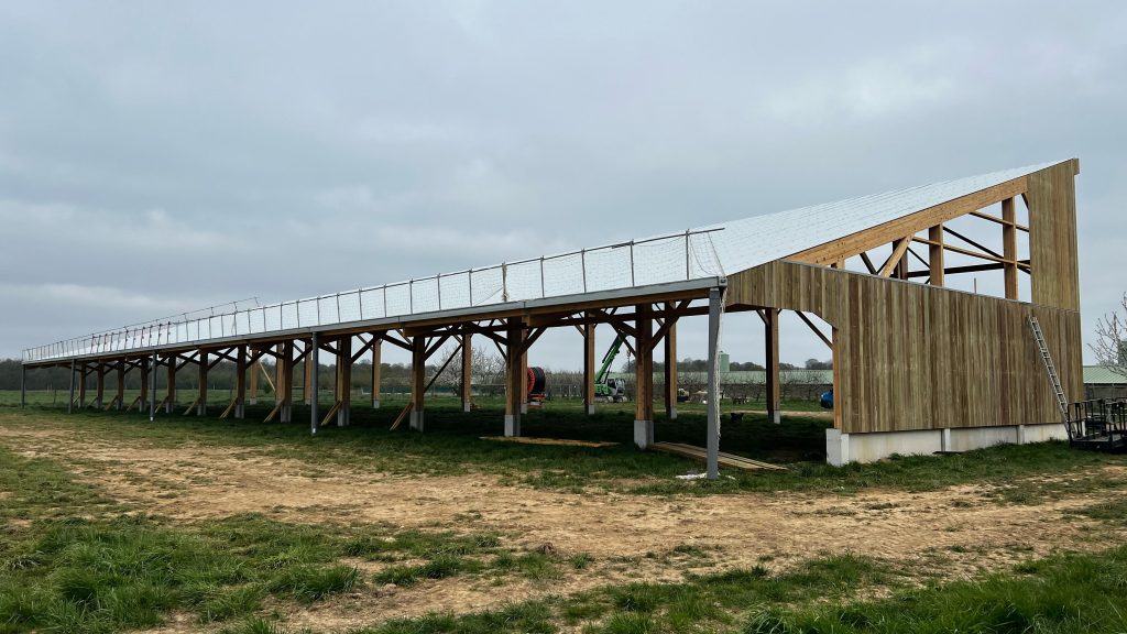 Hangar agricole solaire chez M. GRANDPADOR