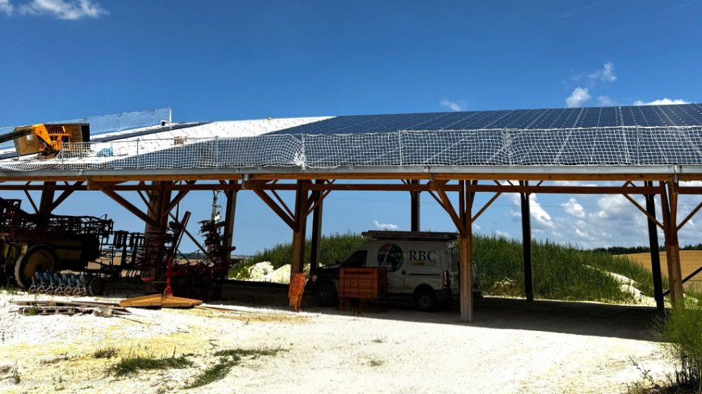 Hangar agricole solaire chez M. Rocou